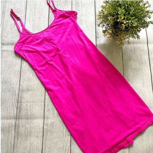 🔥 SKIMS Fits Everybody Slip Dress – Bright Fuchsia Pink | Size M 🔥 - Picture 7 of 10
